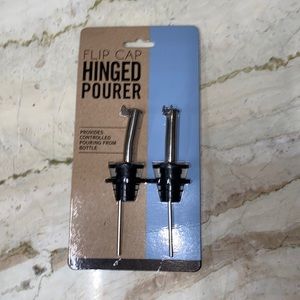 Flip cap hinged pourer. Brand new
